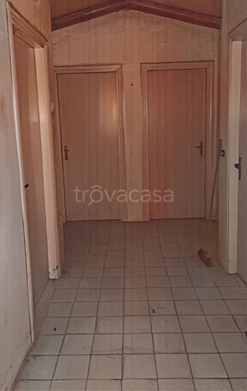 locale commerciale in vendita a Mercato San Severino