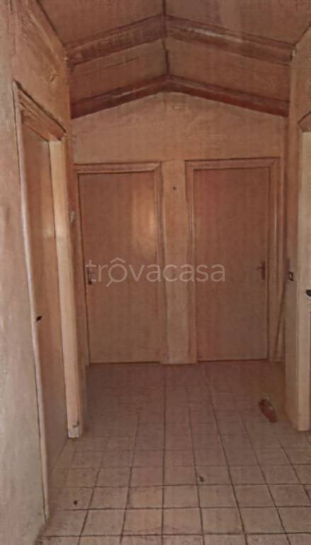 locale commerciale in vendita a Mercato San Severino