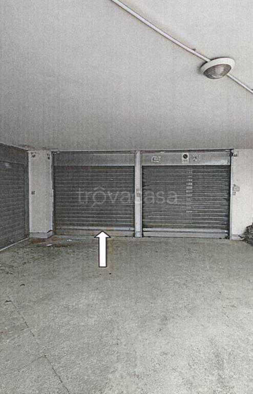 locale commerciale in vendita a Mercato San Severino