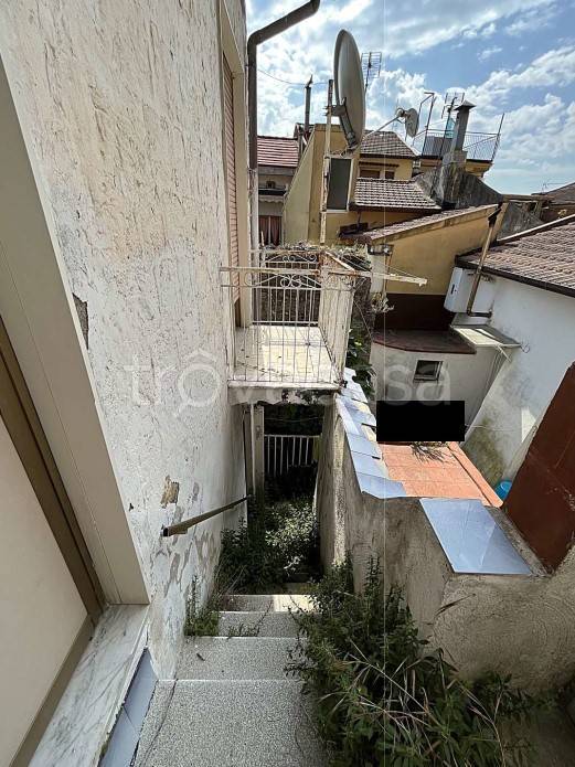 appartamento in vendita a Mercato San Severino in zona Acigliano