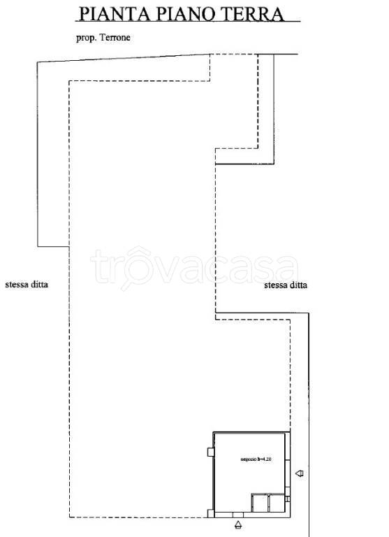 locale commerciale in vendita a Mercato San Severino in zona Piazza del Galdo