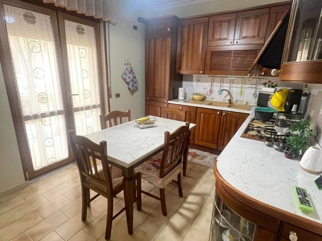 appartamento in vendita a Mercato San Severino in zona Sant'Angelo