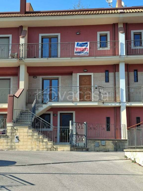 casa indipendente in vendita a Mercato San Severino