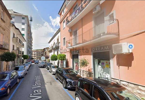 locale commerciale in vendita a Mercato San Severino