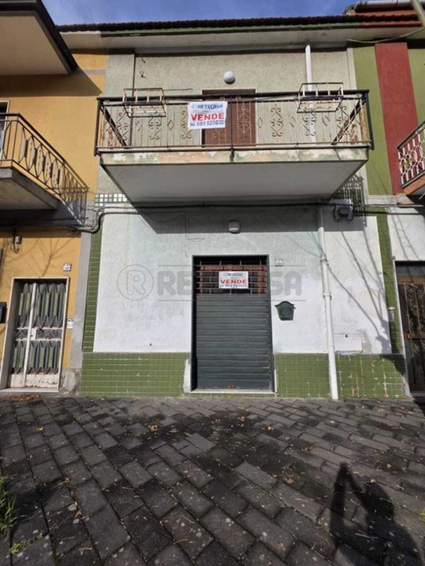 casa indipendente in vendita a Mercato San Severino in zona Piazza del Galdo