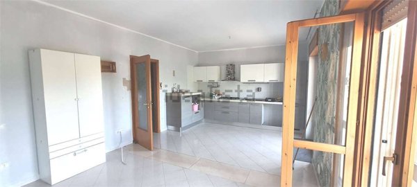 appartamento in vendita a Mercato San Severino in zona Piazza del Galdo