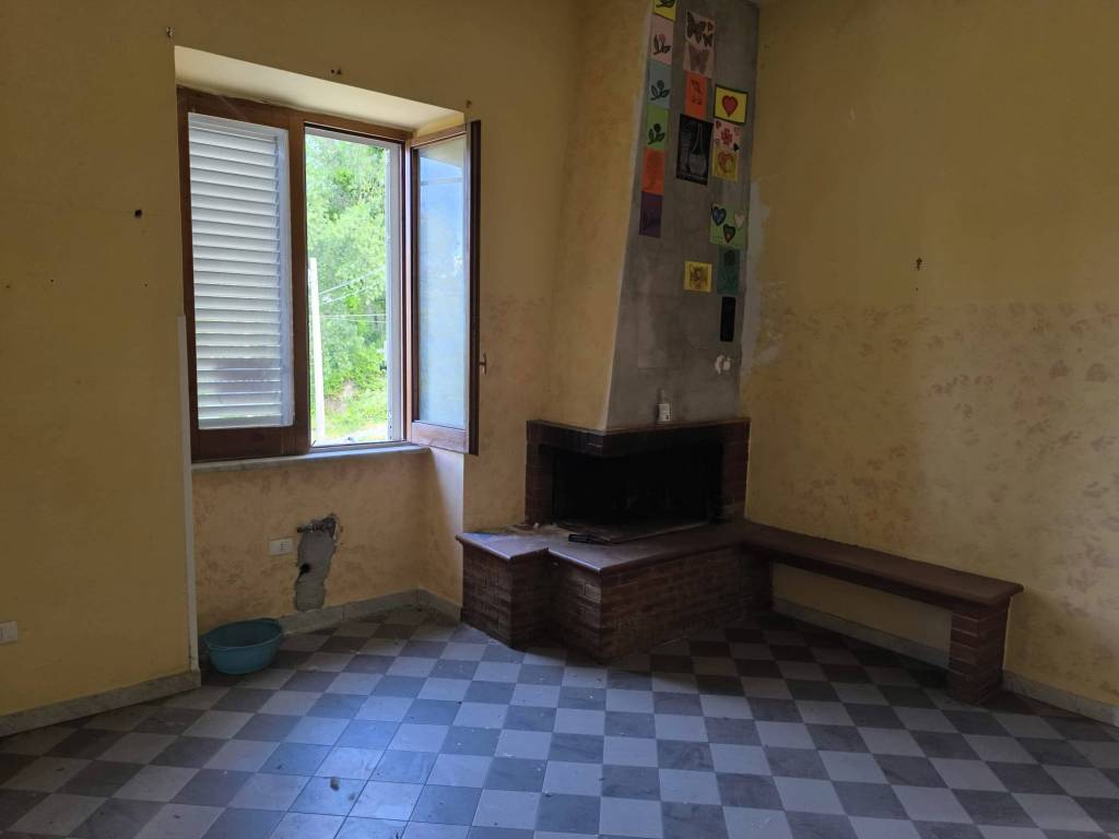 casa indipendente in vendita a Mercato San Severino