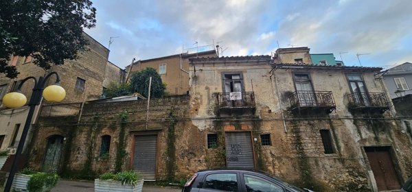 appartamento in vendita a Mercato San Severino in zona Acquarola