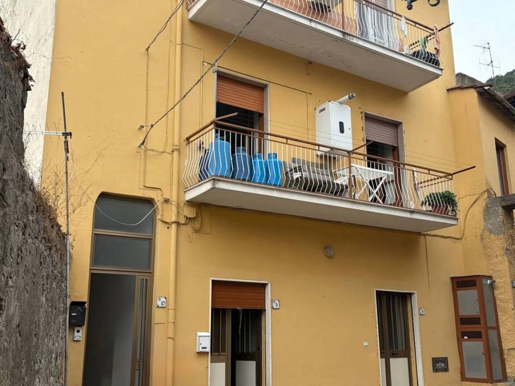 casa indipendente in vendita a Mercato San Severino
