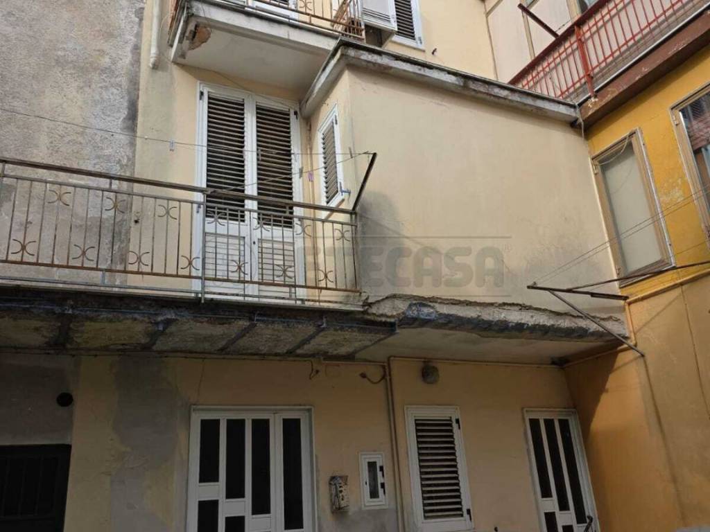 casa indipendente in vendita a Mercato San Severino in zona Pandola