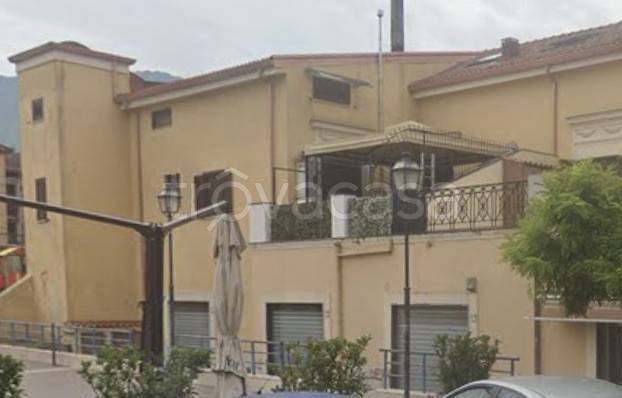 negozio in vendita a Mercato San Severino in zona Sant'Angelo