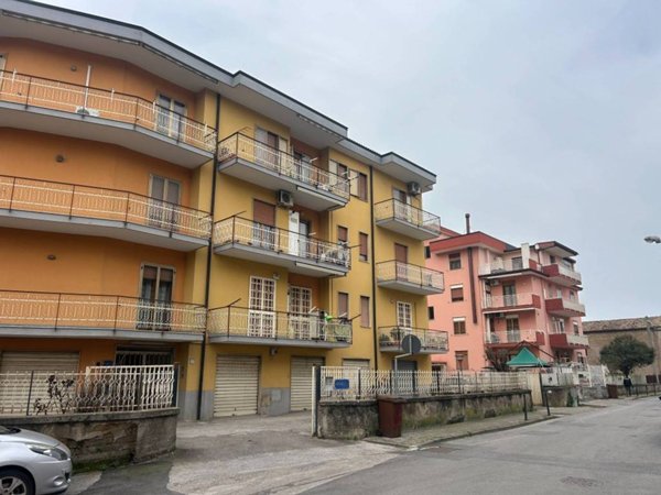appartamento in vendita a Mercato San Severino in zona Sant'Angelo