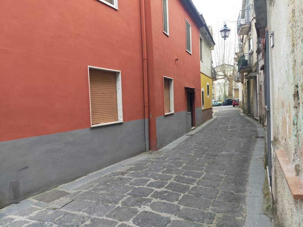 appartamento in vendita a Mercato San Severino in zona Carifi/Torello