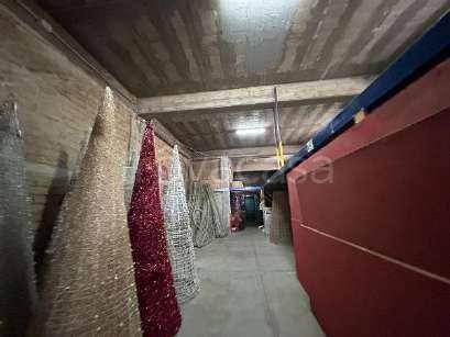 locale commerciale in vendita a Mercato San Severino in zona Priscoli