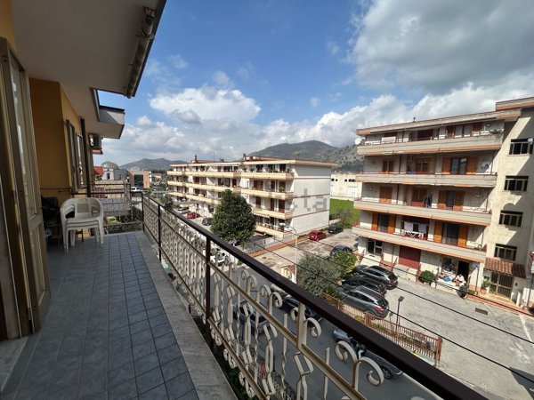 appartamento in vendita a Mercato San Severino in zona Sant'Eustachio