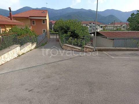 casa indipendente in vendita a Mercato San Severino in zona San Vincenzo
