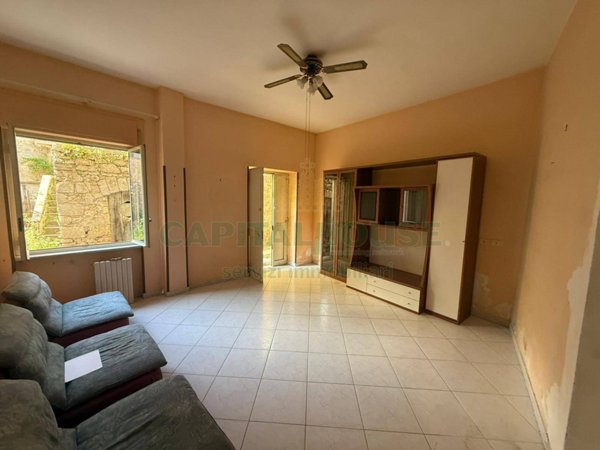 casa indipendente in vendita a Mercato San Severino