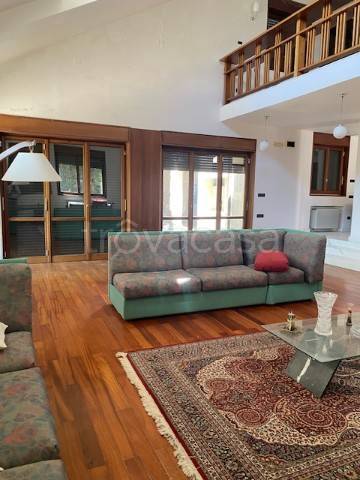 casa indipendente in vendita a Mercato San Severino in zona Carifi/Torello