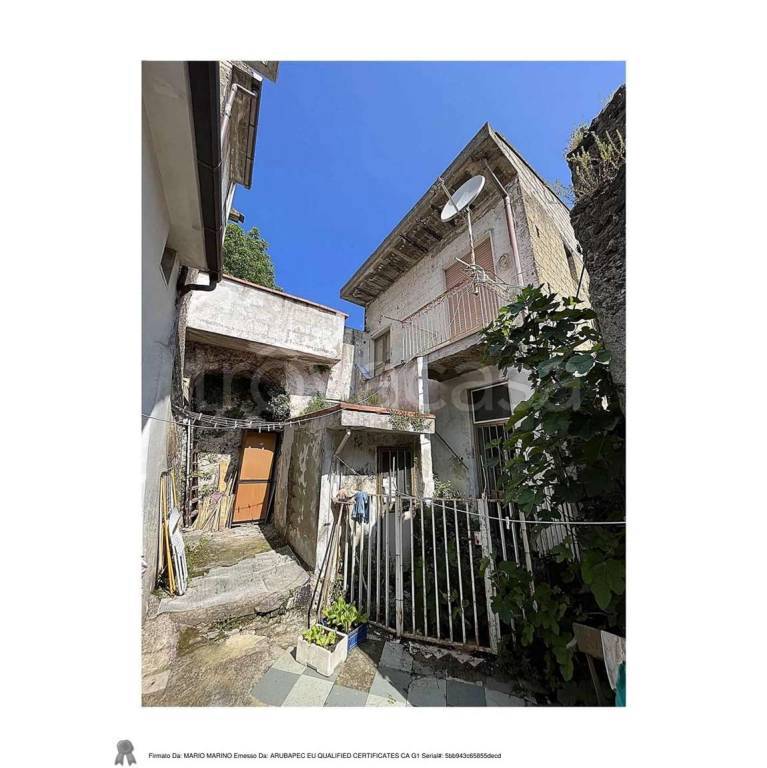 casa indipendente in vendita a Mercato San Severino in zona Pandola