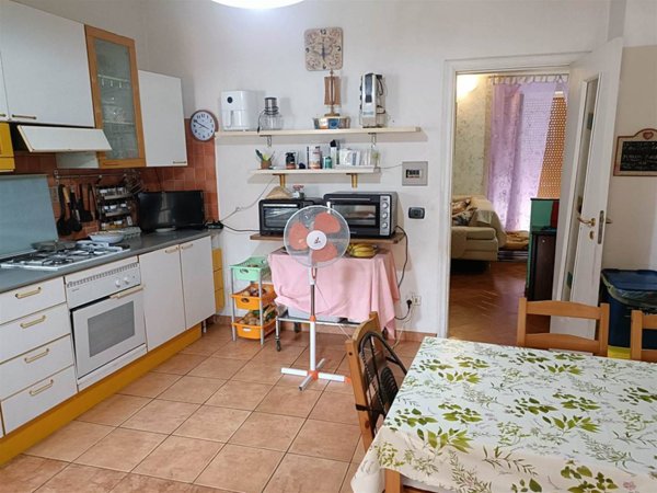 appartamento in vendita a Mercato San Severino in zona Oscato