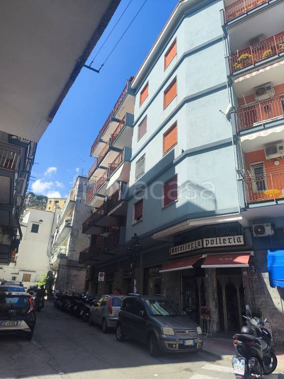 appartamento in vendita a Minori in zona Via Torre