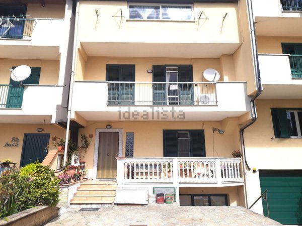 casa indipendente in vendita a Moio della Civitella in zona Pellare