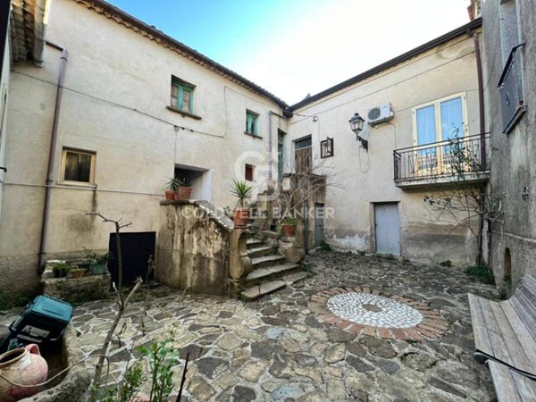 casa indipendente in vendita a Moio della Civitella
