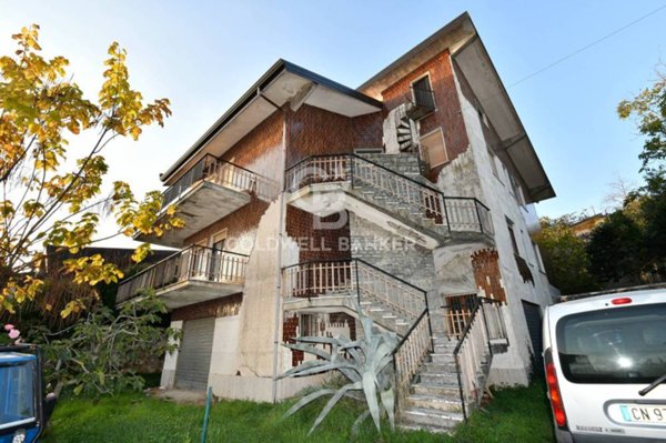 casa indipendente in vendita a Moio della Civitella