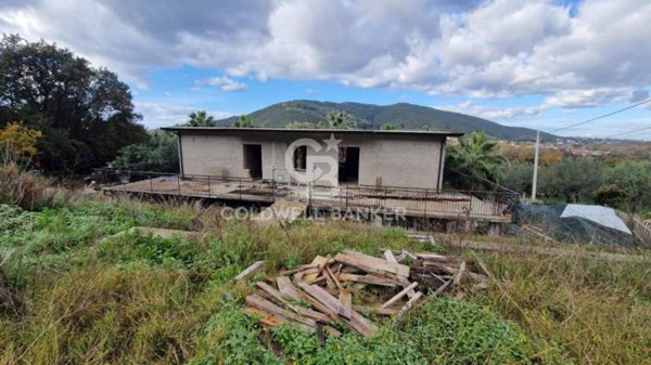 casa indipendente in vendita a Moio della Civitella