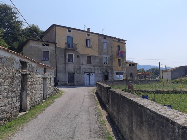 appartamento in vendita a Moio della Civitella