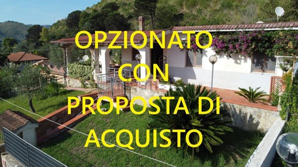 casa indipendente in vendita a Montecorice