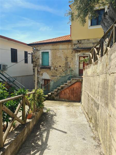 casa indipendente in vendita a Montecorice in zona Ortodonico