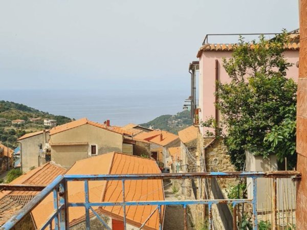 casa indipendente in vendita a Montecorice in zona Cosentini