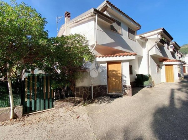 casa indipendente in vendita a Montecorice