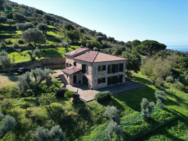 casa indipendente in vendita a Montecorice