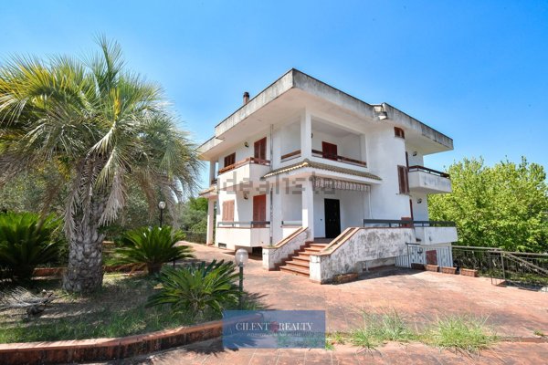 casa indipendente in vendita a Montecorice
