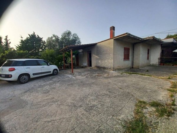 casa indipendente in vendita a Montecorice in zona Case del Conte