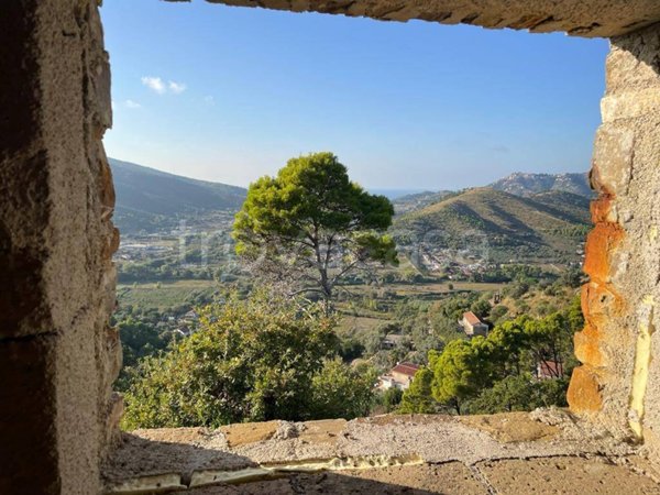 casa indipendente in vendita a Montecorice in zona Case del Conte