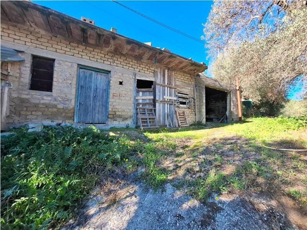 locale commerciale in vendita a Montecorice in zona Ortodonico