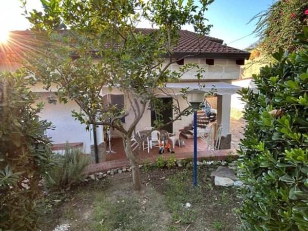 casa indipendente in vendita a Montecorice