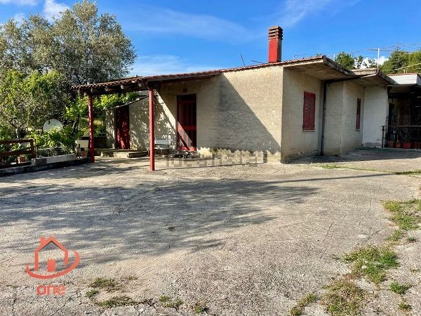 casa indipendente in vendita a Montecorice