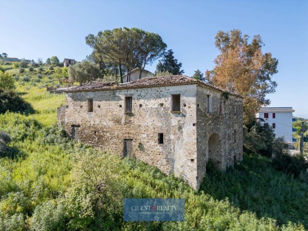 casa indipendente in vendita a Montecorice