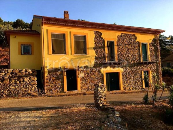 casa indipendente in vendita a Montecorice in zona Agnone