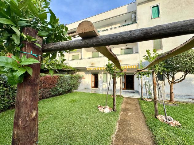 appartamento in vendita a Montecorice in zona Case del Conte