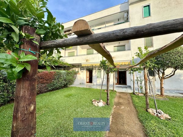 appartamento in vendita a Montecorice