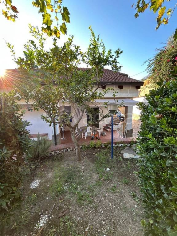 casa indipendente in vendita a Montecorice