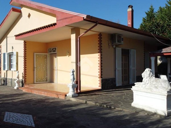 casa indipendente in vendita a Montecorice