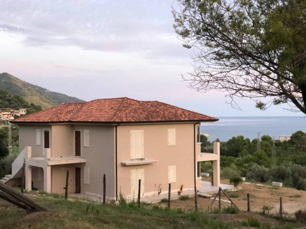 appartamento in vendita a Montecorice in zona Agnone