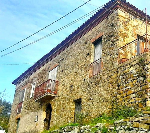 casa indipendente in vendita a Montecorice in zona Cosentini