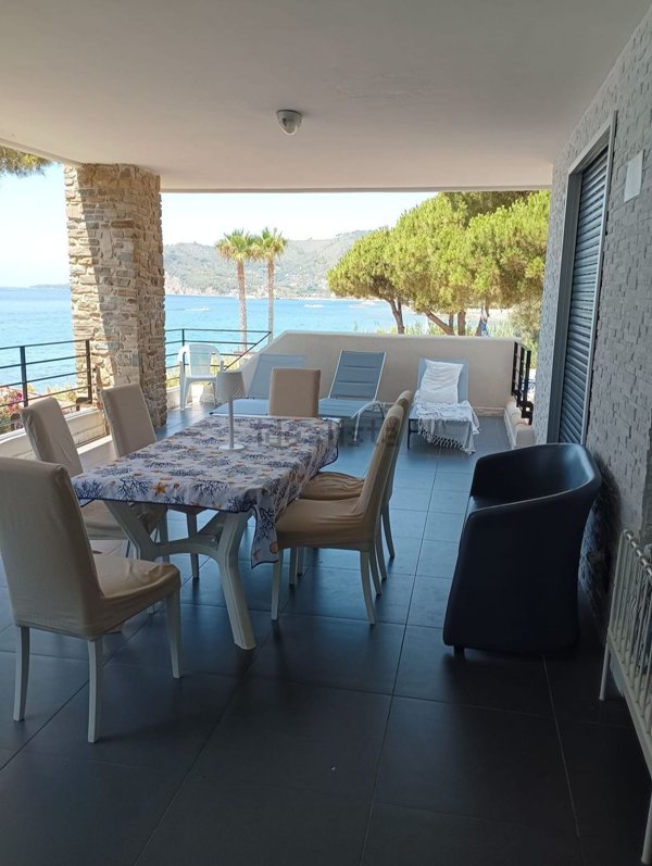 appartamento in vendita a Montecorice in zona Agnone